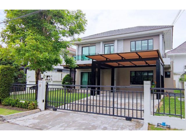 ให้เช่า บ้านเดี่ยว ไลฟ์ บางกอก บูเลอวาร์ด วงแหวน-อ่อนนุช 2  ** House for rent (Life Bangkok Boulevard Wongwaen-Onnut) 2*