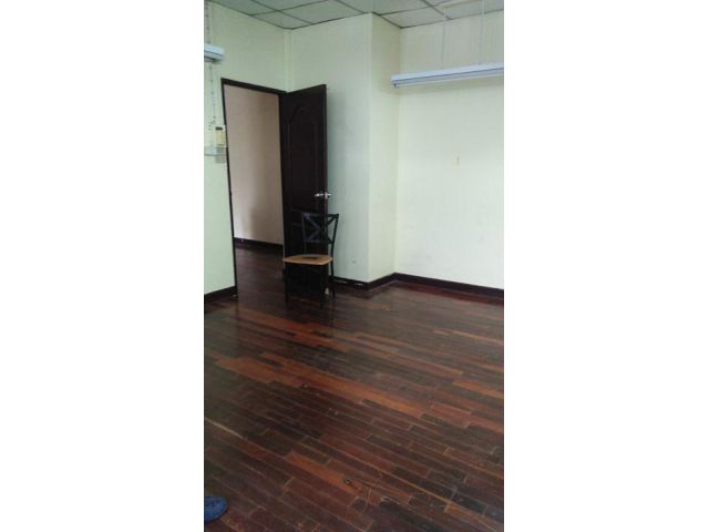 The  Town House  On Sukhumvit soi 39-49 for Sale