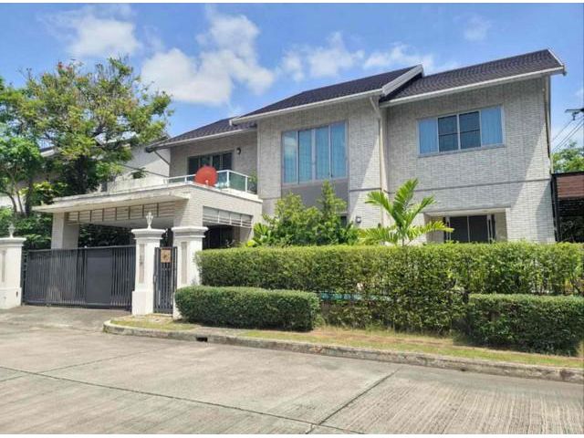 House for rent ให้เช่าบ้านเดี่ยว2ชั้นพร้อมสระว่ายน้ำส่วนตัวย่านพระราม9 พัฒนาการ ใกล้มหาวิทยาลัยแสตมฟอร์ด เพอร์เฟคมาสเตอร