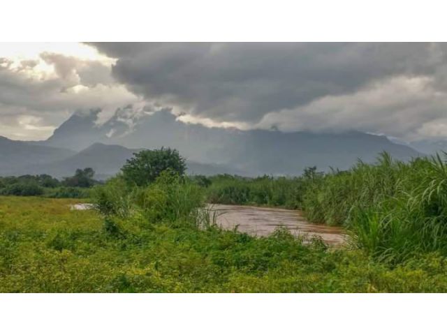 ขายที่ดินแม่นะเชียงดาวติดแม่น้ำปิงวิวดอยพร้อมโอน