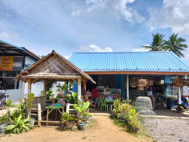 บ้านติดถนนทำเลค้าขาย ใกล้กองบิน 56 หาดใหญ่