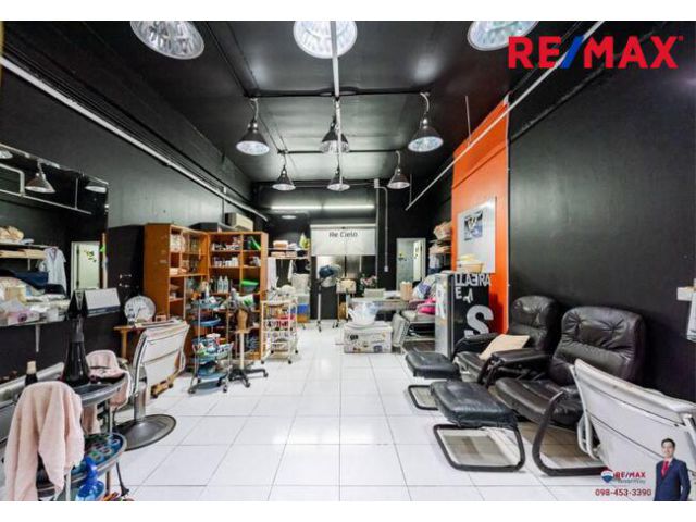 ขาย Office หรือ Retail Shop ที่ Modern Town เอกมัย ใกล้ Donki Mall 190 เมตร (Yield เกือบ 8%)