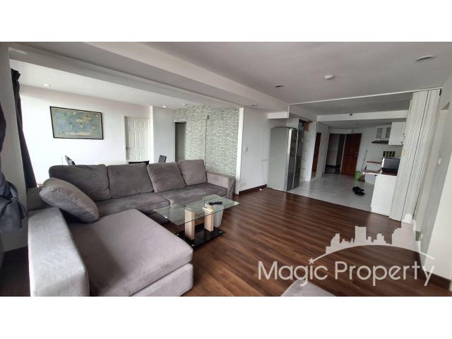 2 Bedroom Condo For Sale in Supalai Park Phaholyothin, Chatuchak, Bangkok