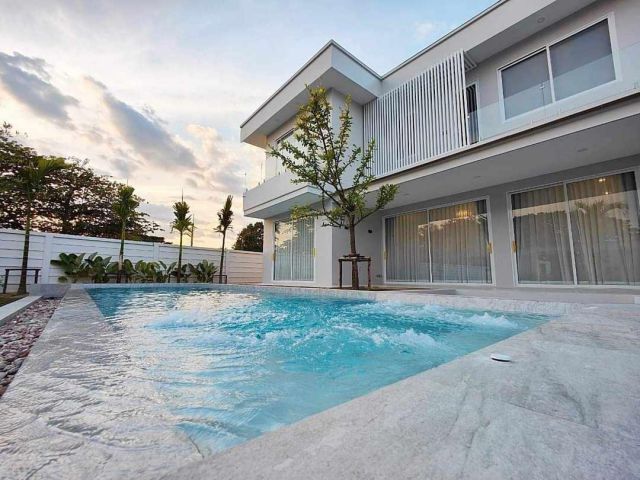 H637-2 storey pool villa house for sale, San Na Meng, San Sai, Chiang Mai