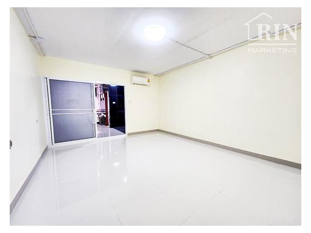 ขาย ทีวีซี คอนโดมิเนียม 1(T.V.C.Condominium )  ติดถนนประชาสงเคราะห์  ใกล้ตลาดห้วยขวาง ดินแดง ใกล้อนุสาวรีย์