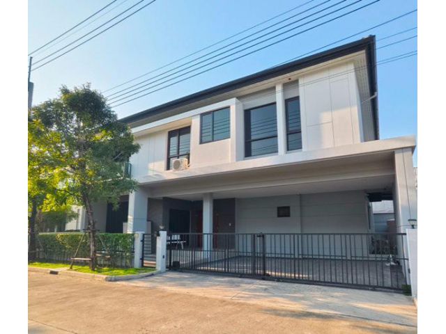 SALE บ้านใหม่ หลังใหญ่ 5 ห้องนอน กรุงเทพกรีฑา ตกแต่งครบ โทร 081-1387166