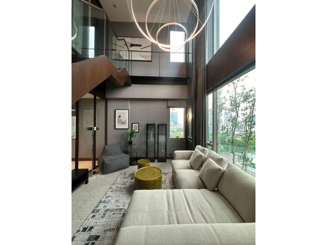 Ashton Morph Sukhumvit 38 for Sale  Newly renovated Duplex with private swimming pool