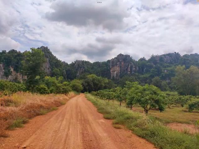 สัปปายะสถานทิวเขาทอดผ่านสุดสายตา